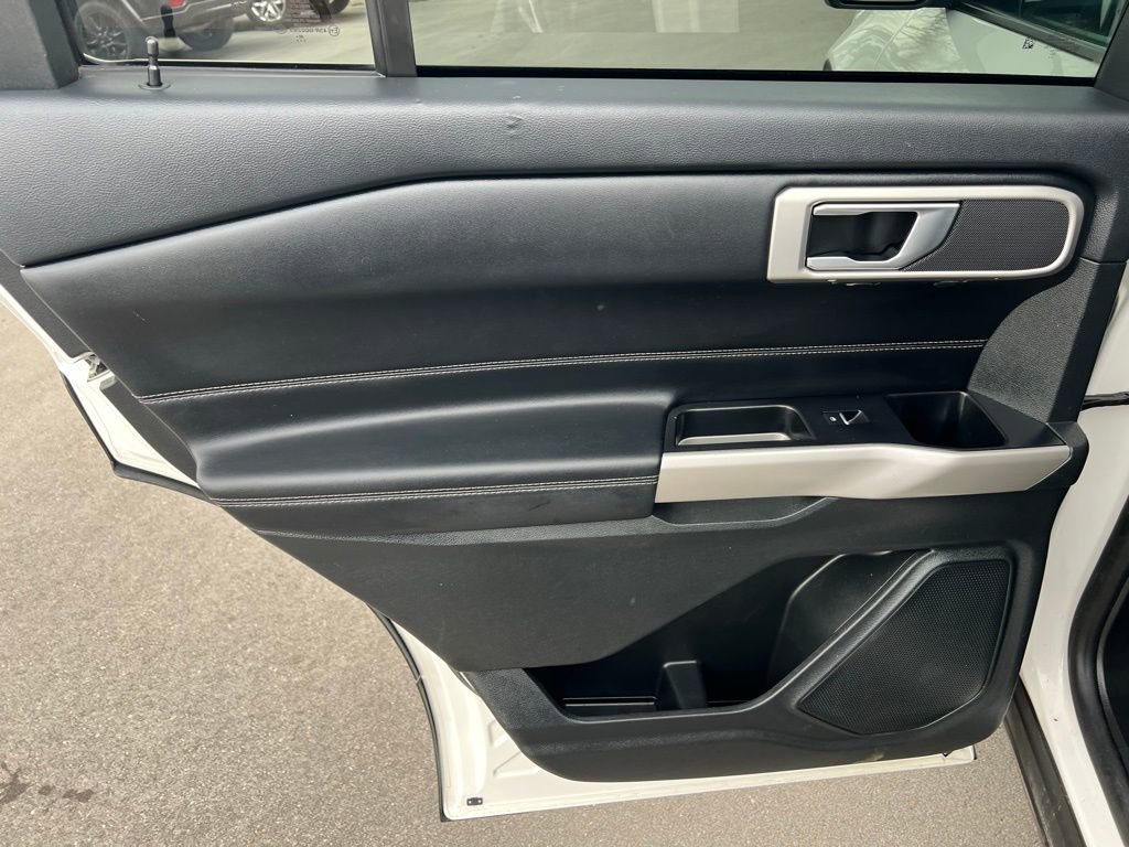 Used 2023 Ford Explorer XLT w/ Equipment Group 202A image 23