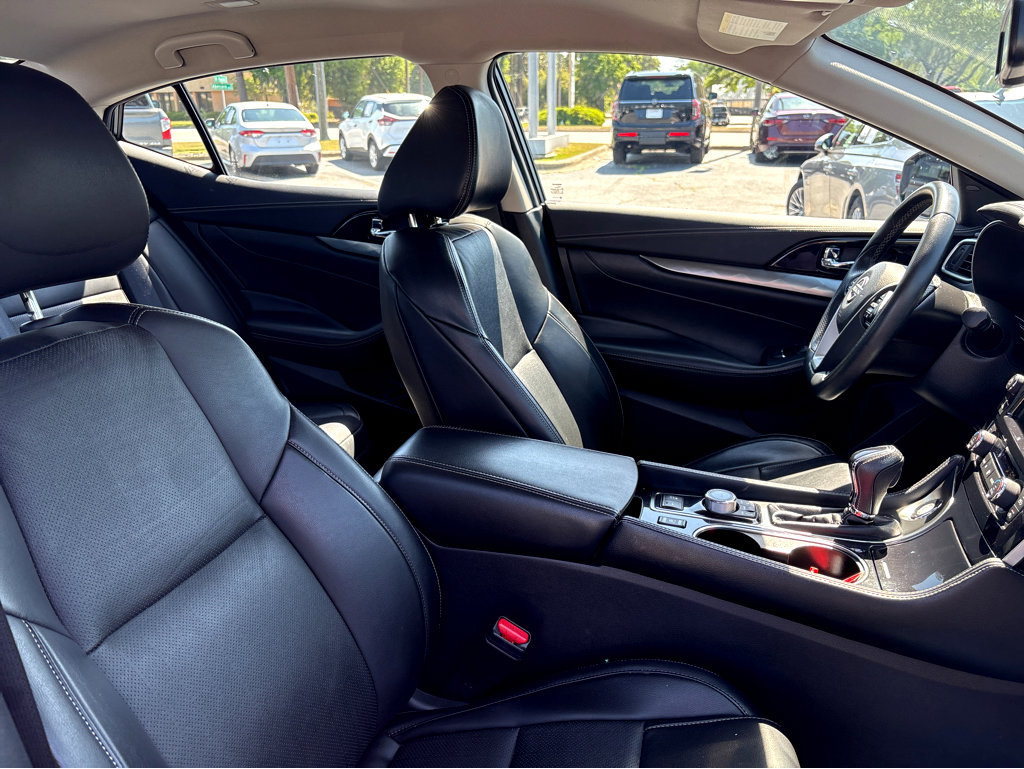 Used 2023 Nissan Maxima SV w/ Floor Mat Group image 11