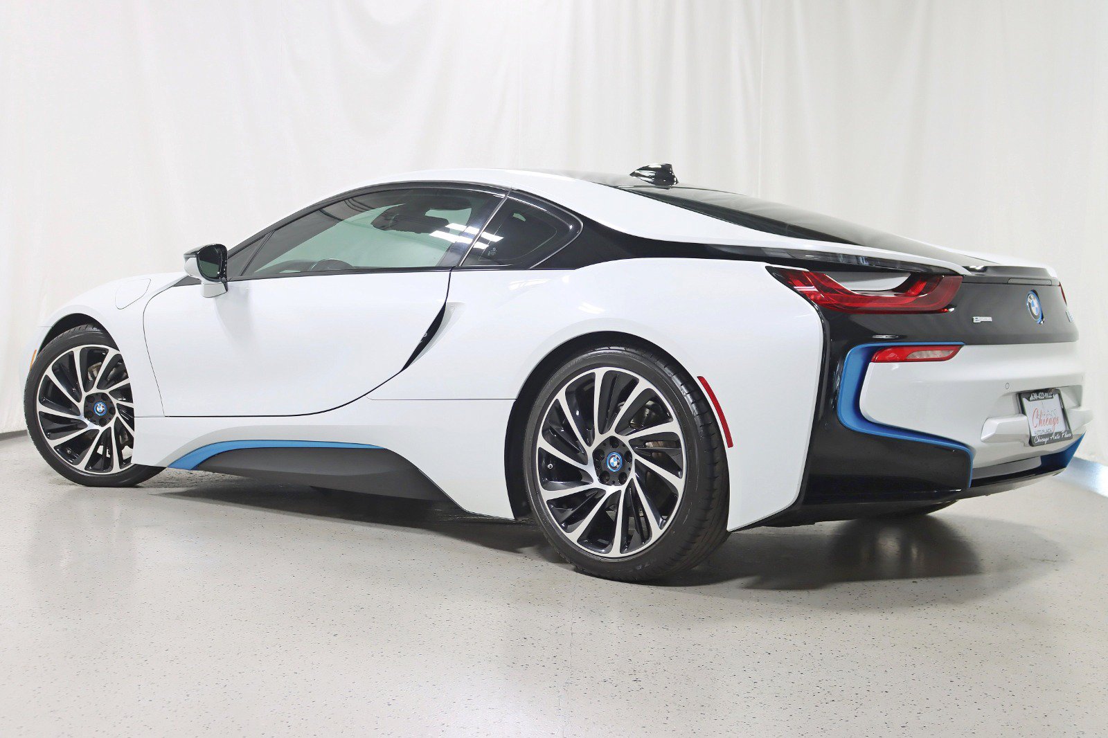 Used 2016 BMW i8 AWD/4WD image 10