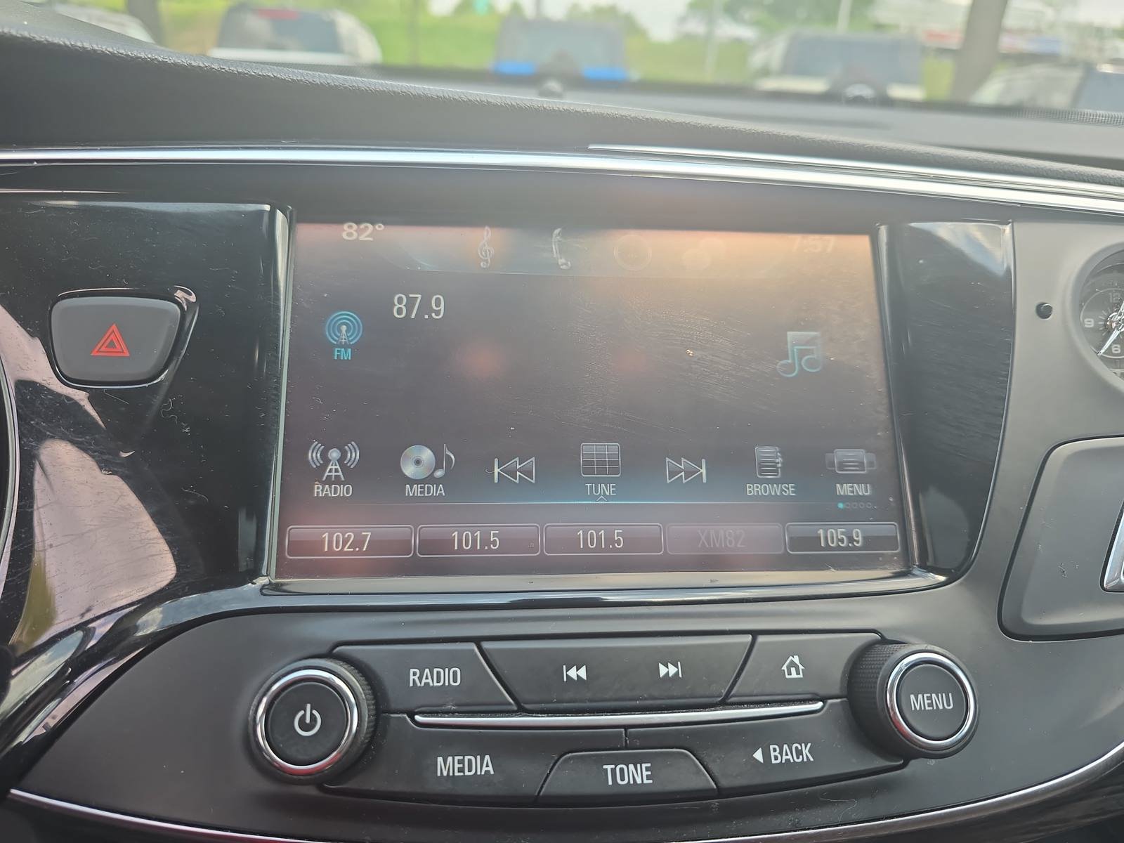 Used 2017 Buick Envision Essence w/ LPO, Cargo Package FWD image 21