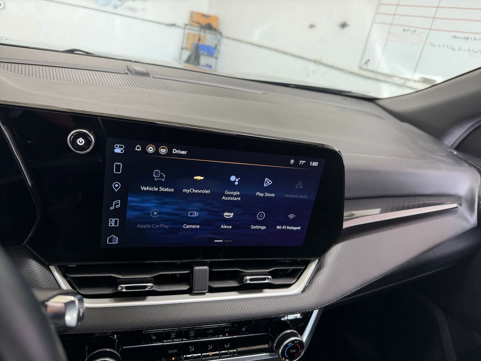 Used 2025 Chevrolet Equinox LT image 21