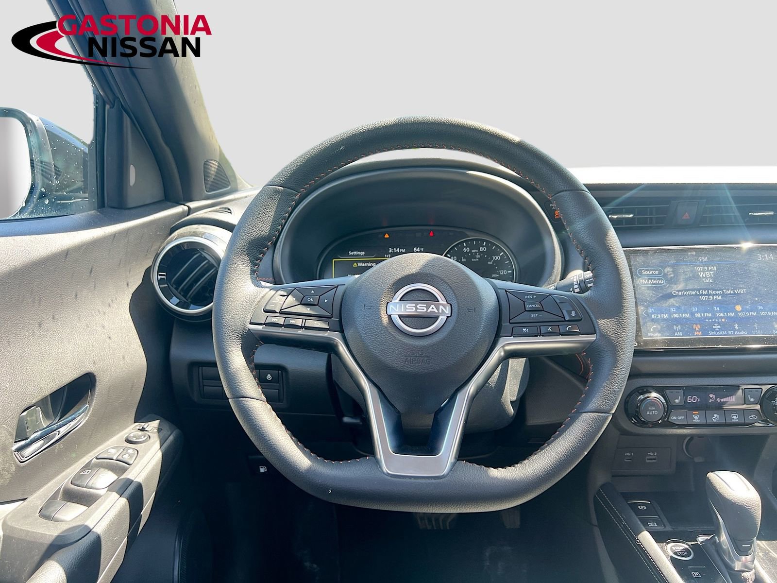 Used 2024 Nissan Kicks SR w/ SR Premium Package image 30