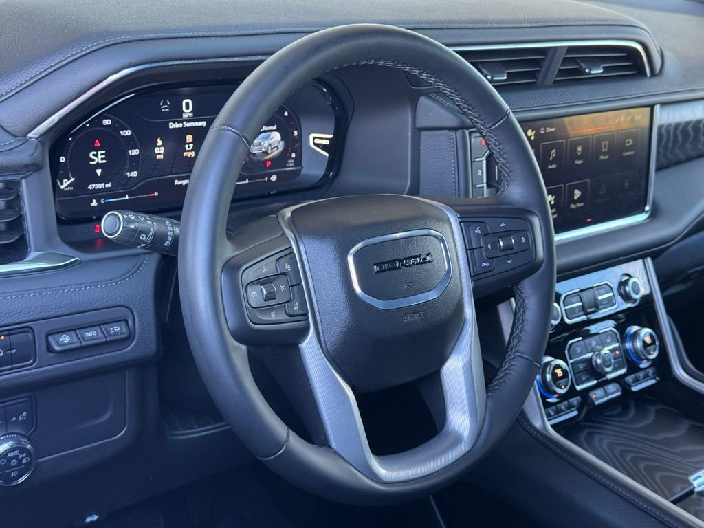 Used 2024 GMC Yukon XL Denali image 21