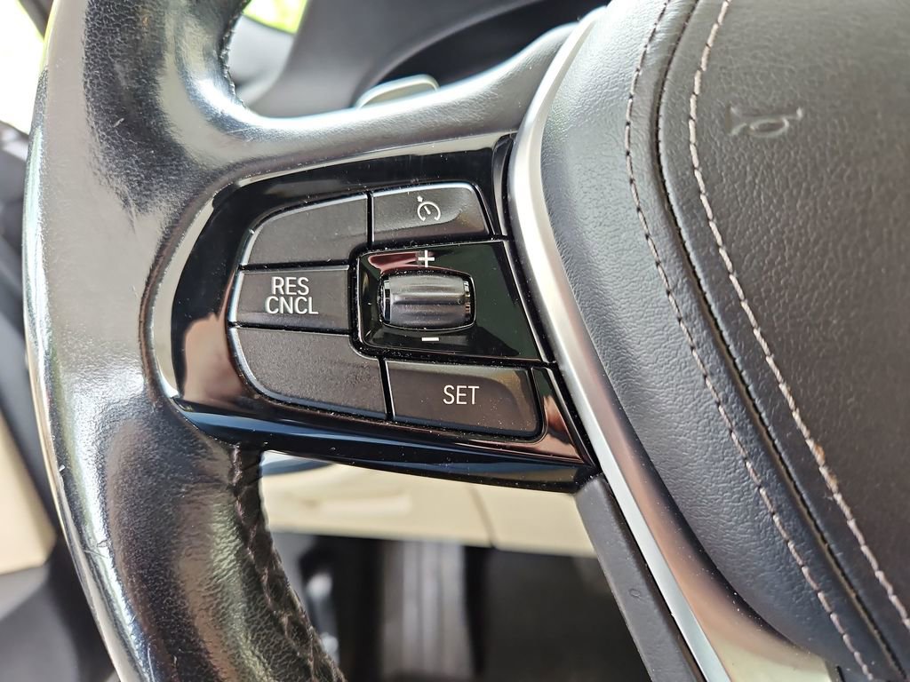 Used 2019 BMW 530i xDrive w/ Convenience Package AWD/4WD image 11