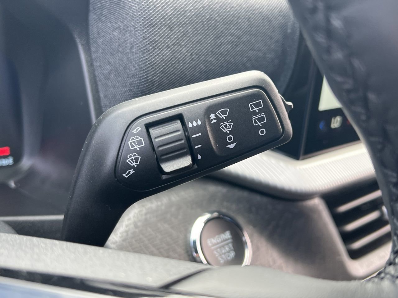 New 2026 Ford Explorer Platinum image 11