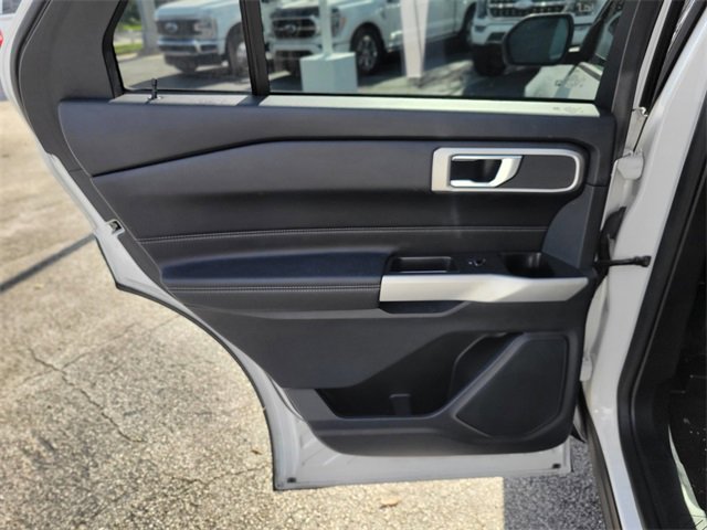 Certified 2020 Ford Explorer XLT w/ Equipment Group 202A image 13