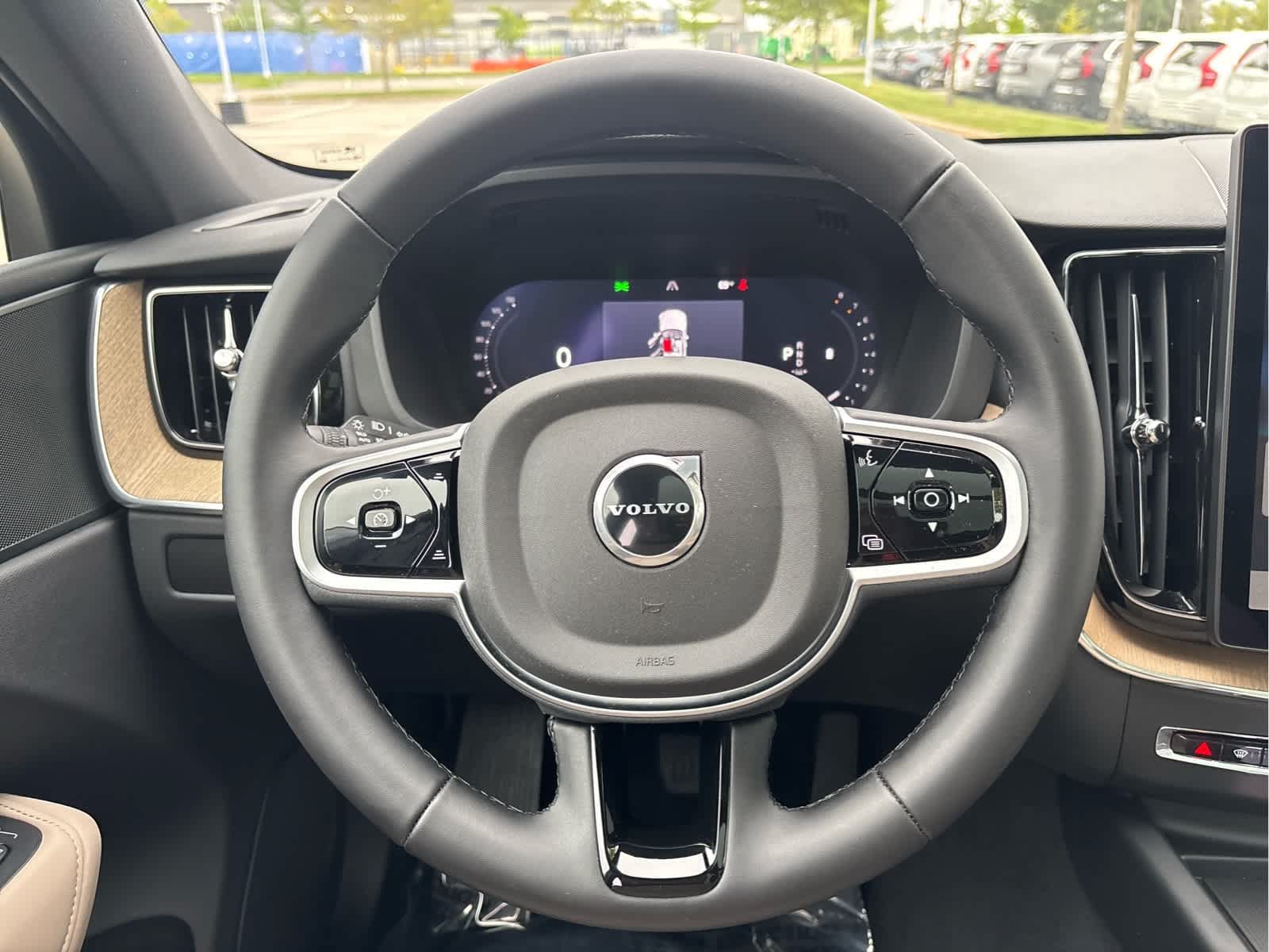 Used 2026 Volvo XC60 B5 Plus AWD/4WD image 29