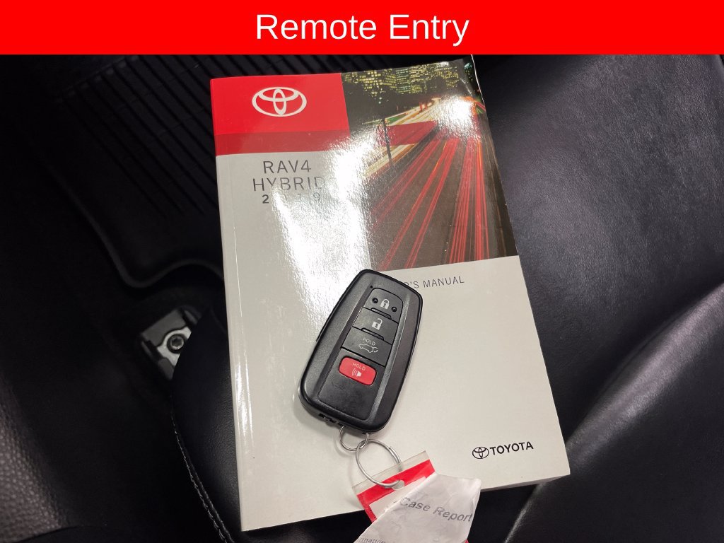 Used 2019 Toyota RAV4 Limited w/ Carpet Mat Package AWD/4WD image 7