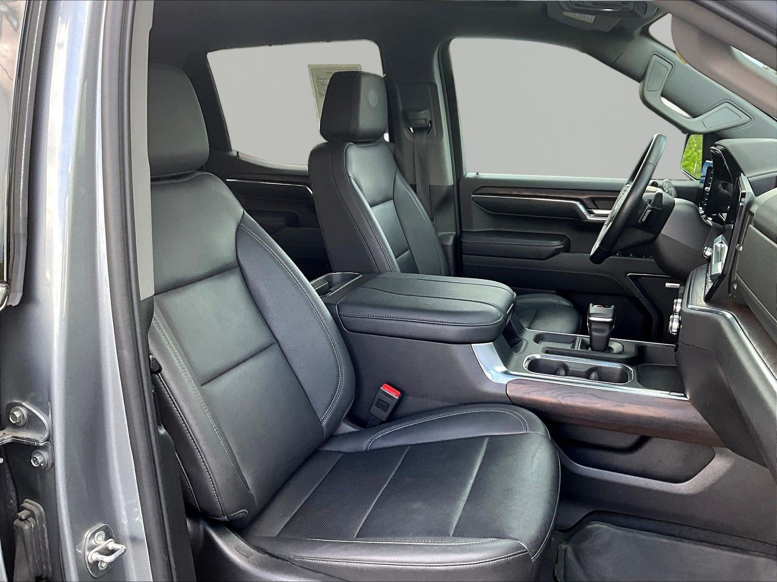 Used 2024 GMC Sierra 1500 SLT w/ SLT Premium Plus Package AWD/4WD image 29