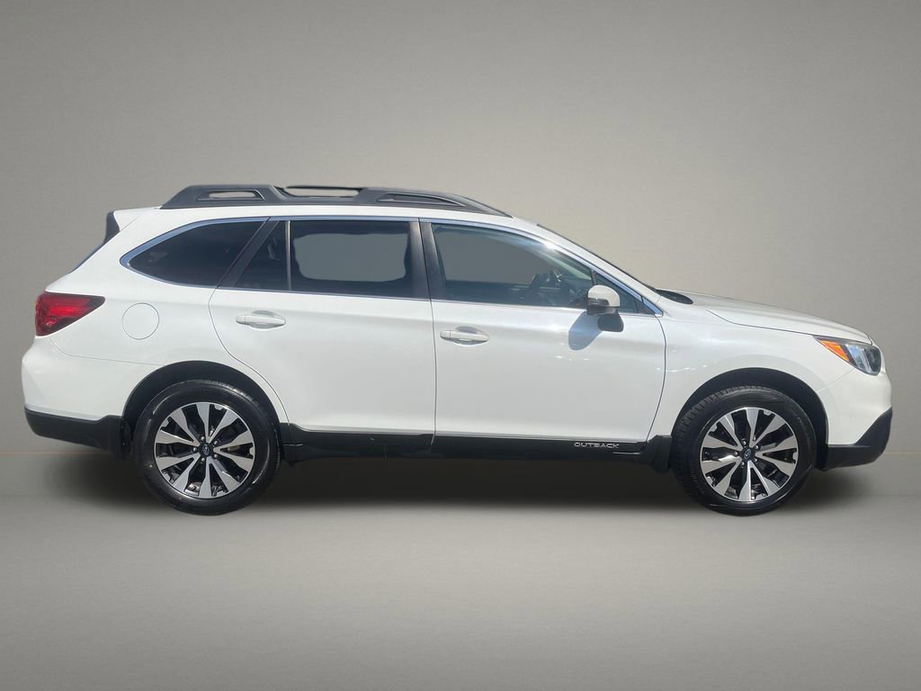 Used 2017 Subaru Outback 3.6R Limited AWD/4WD image 6