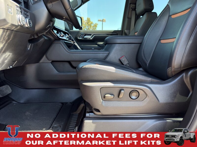 Used 2025 GMC Sierra 3500 AT4 w/ AT4 Premium Plus Package AWD/4WD image 19