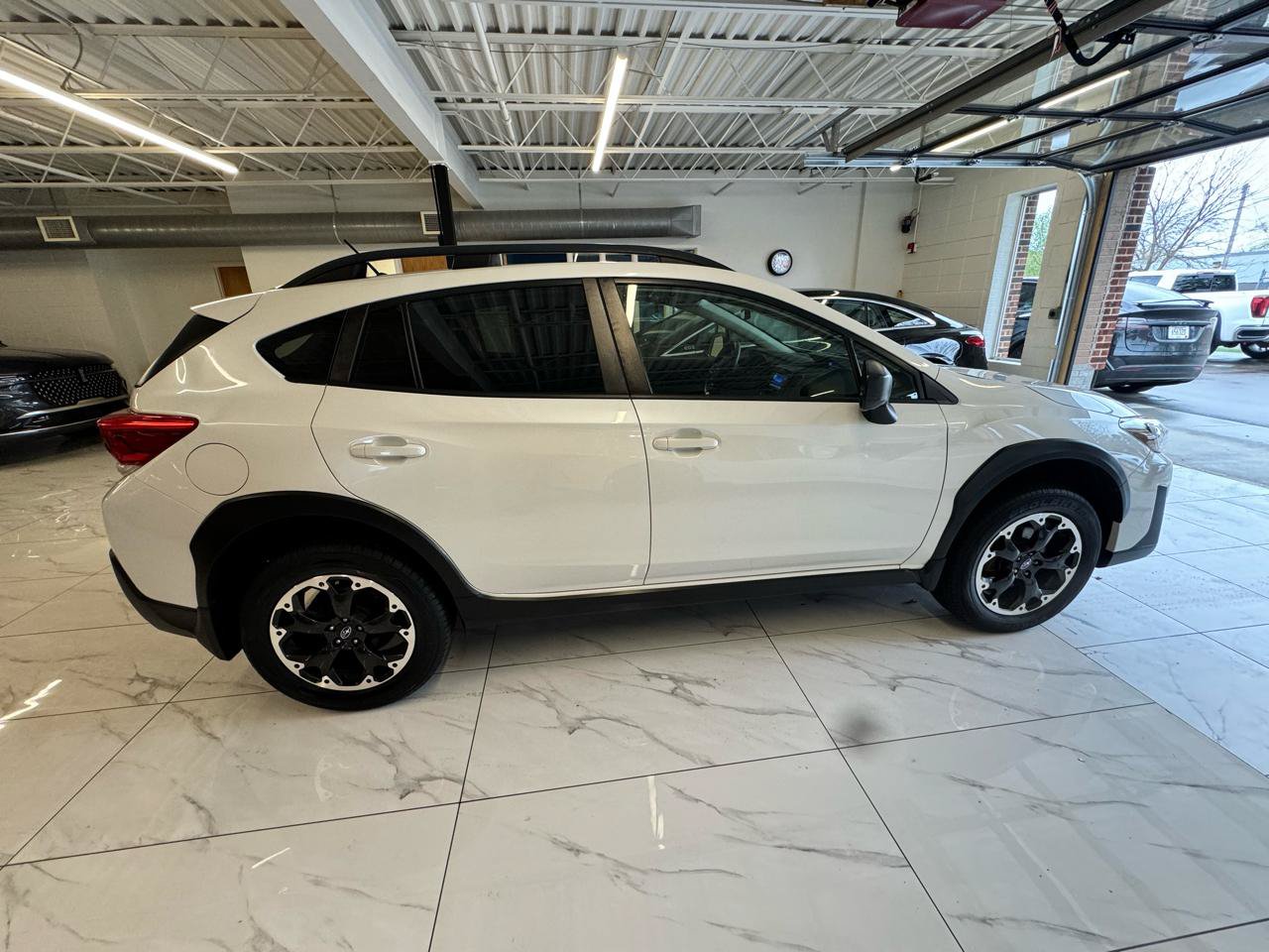 Used 2021 Subaru Crosstrek 2.0i AWD/4WD image 4