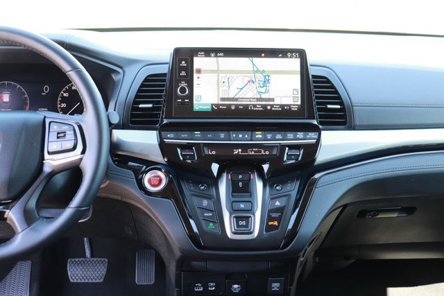 Certified 2025 Honda Odyssey Touring image 17
