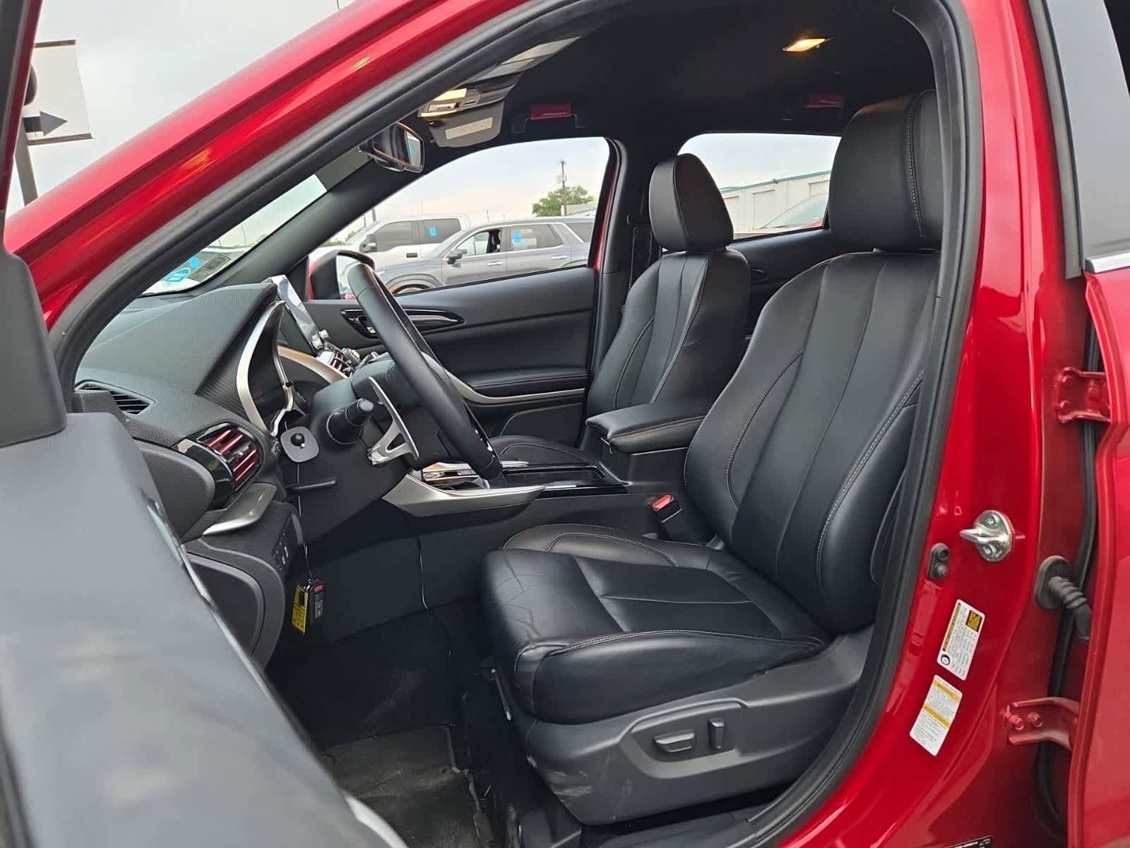 Used 2022 Mitsubishi Eclipse Cross SEL AWD/4WD image 7