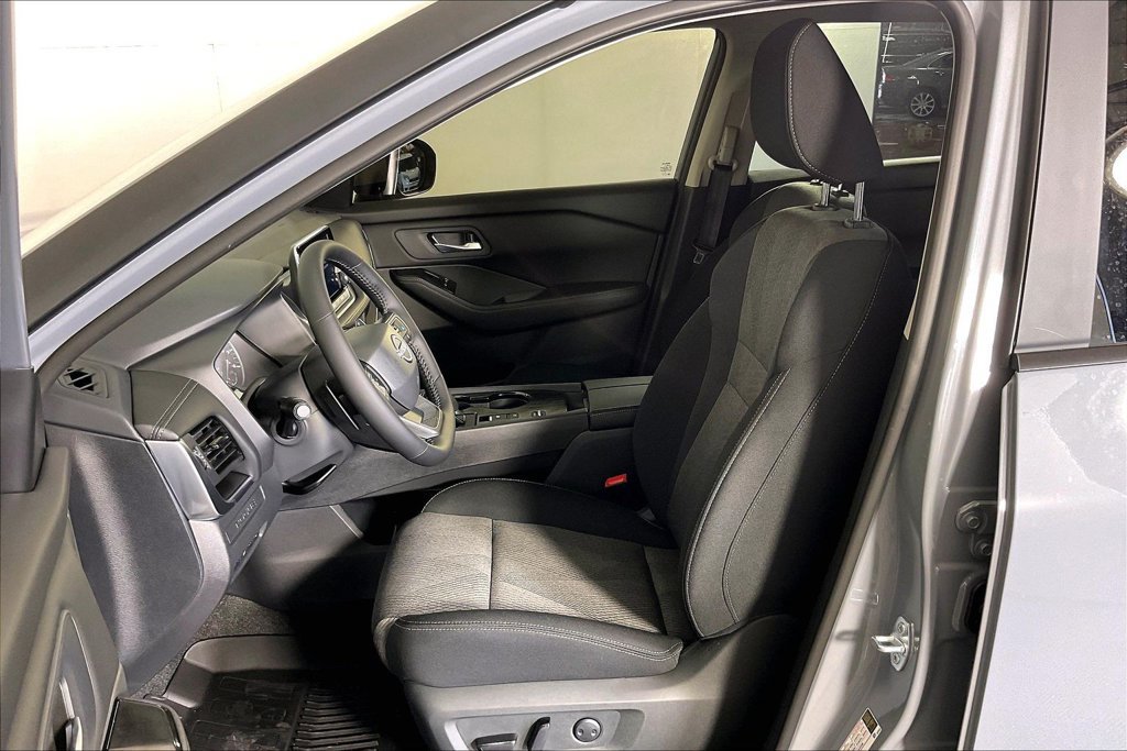 New 2026 Nissan Rogue SV w/ Cold Weather Package FWD image 11