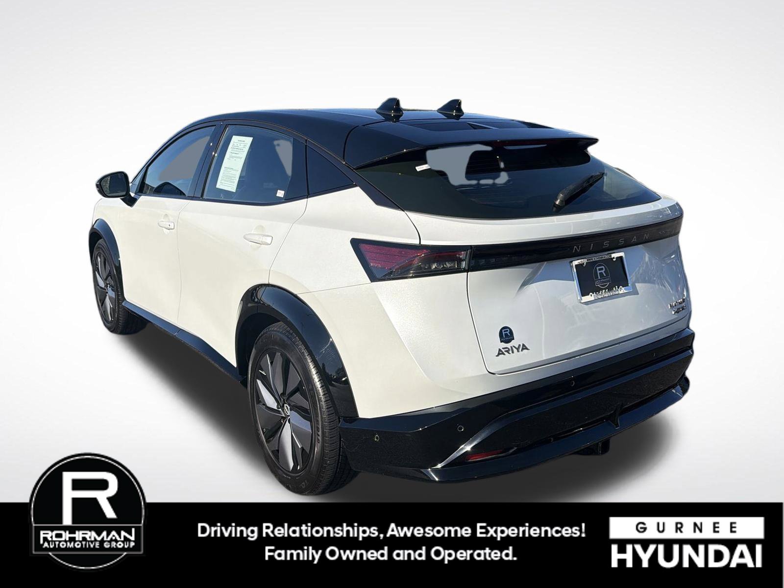 Used 2023 Nissan Ariya AWD/4WD image 7