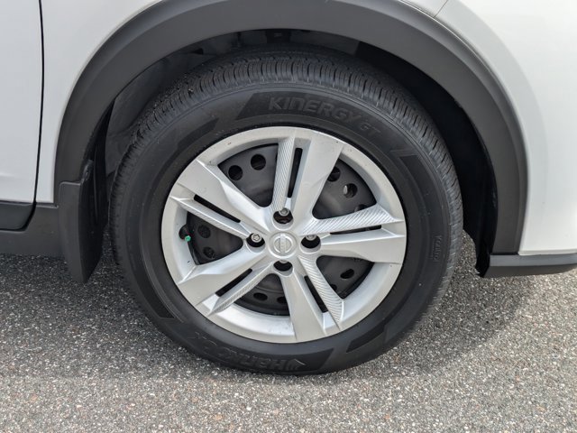 Certified 2024 Nissan Kicks S FWD image 11