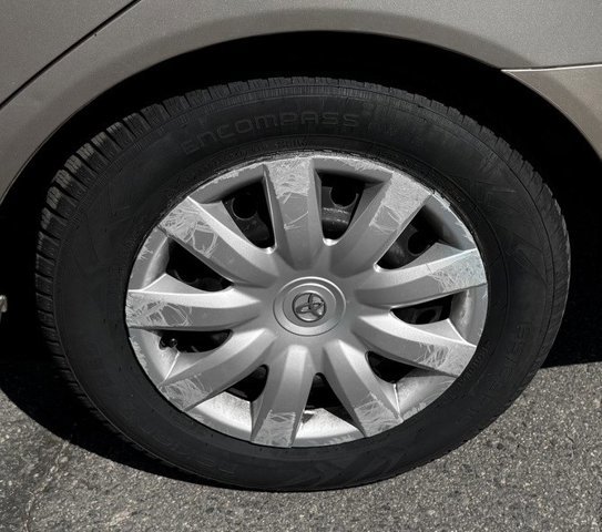 Used 2005 Toyota Camry LE FWD image 8