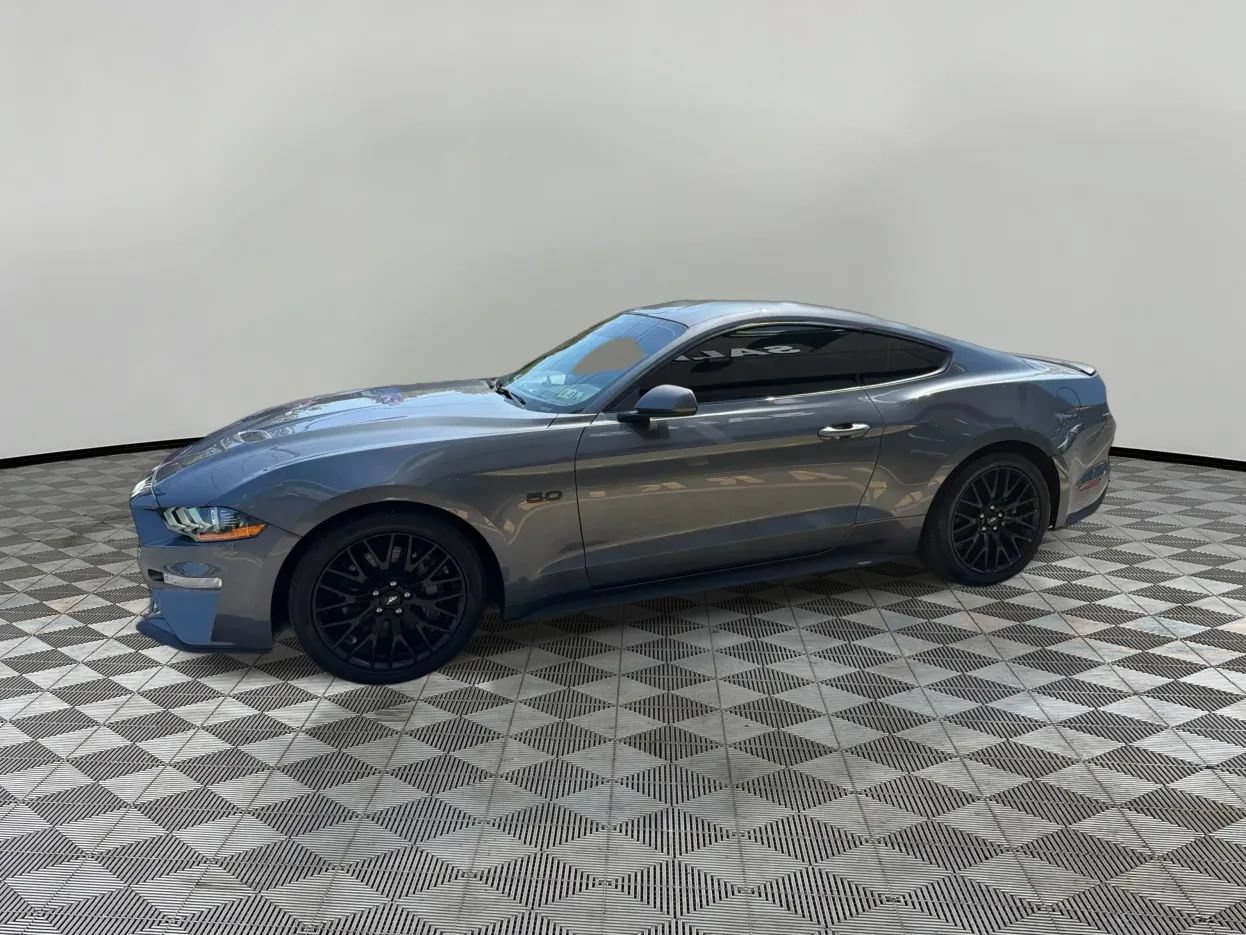 Used 2022 Ford Mustang GT RWD image 8