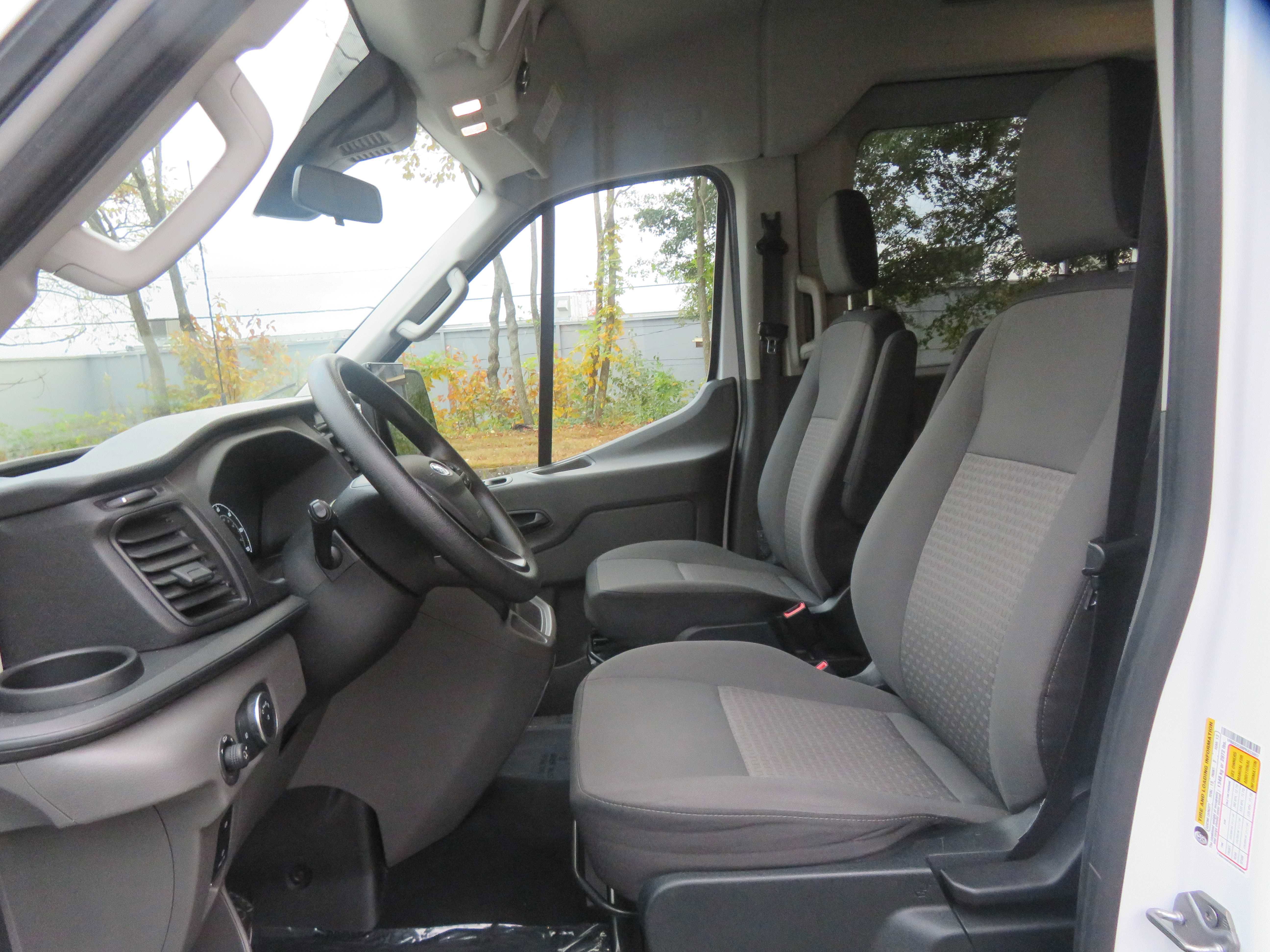 Used 2023 Ford Transit 350 XLT image 14