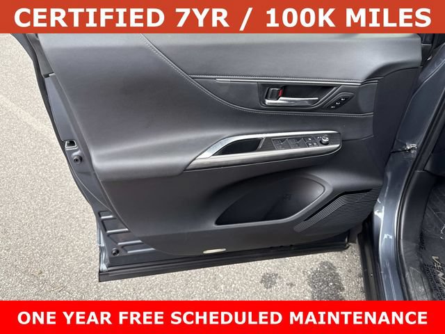 Used 2022 Toyota Venza XLE AWD/4WD image 13