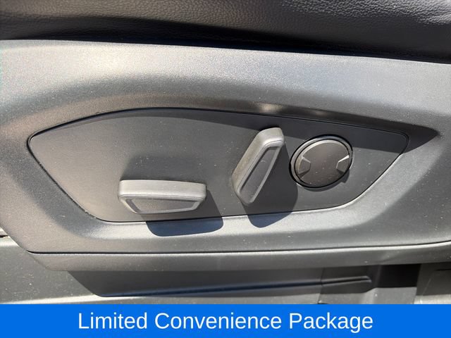Used 2024 Ford Explorer Limited w/ Limited Technology Package AWD/4WD image 18