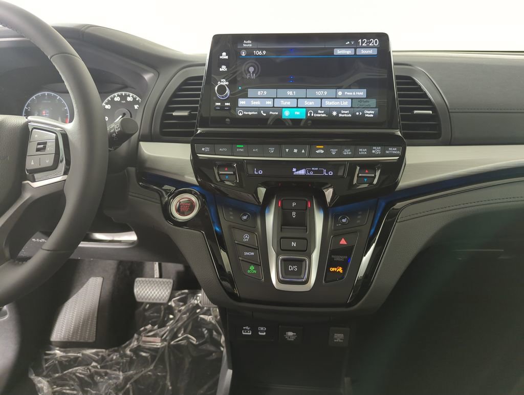 New 2026 Honda Odyssey Touring image 16