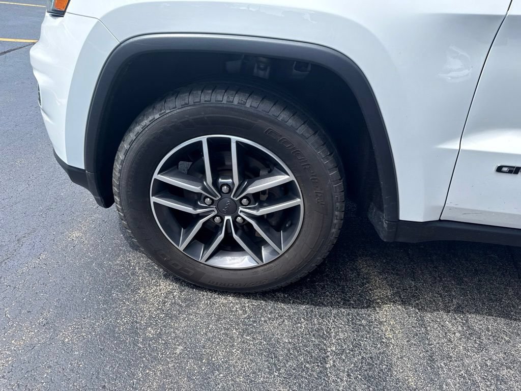 Used 2020 Jeep Grand Cherokee Limited AWD/4WD image 11