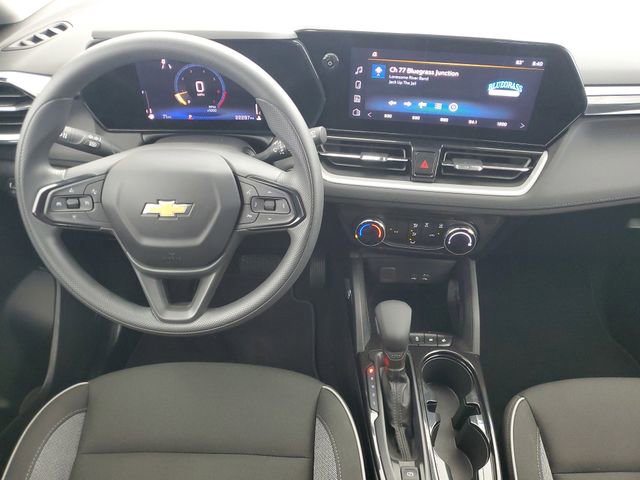 Used 2024 Chevrolet TrailBlazer LT w/ Driver Confidence Package image 16