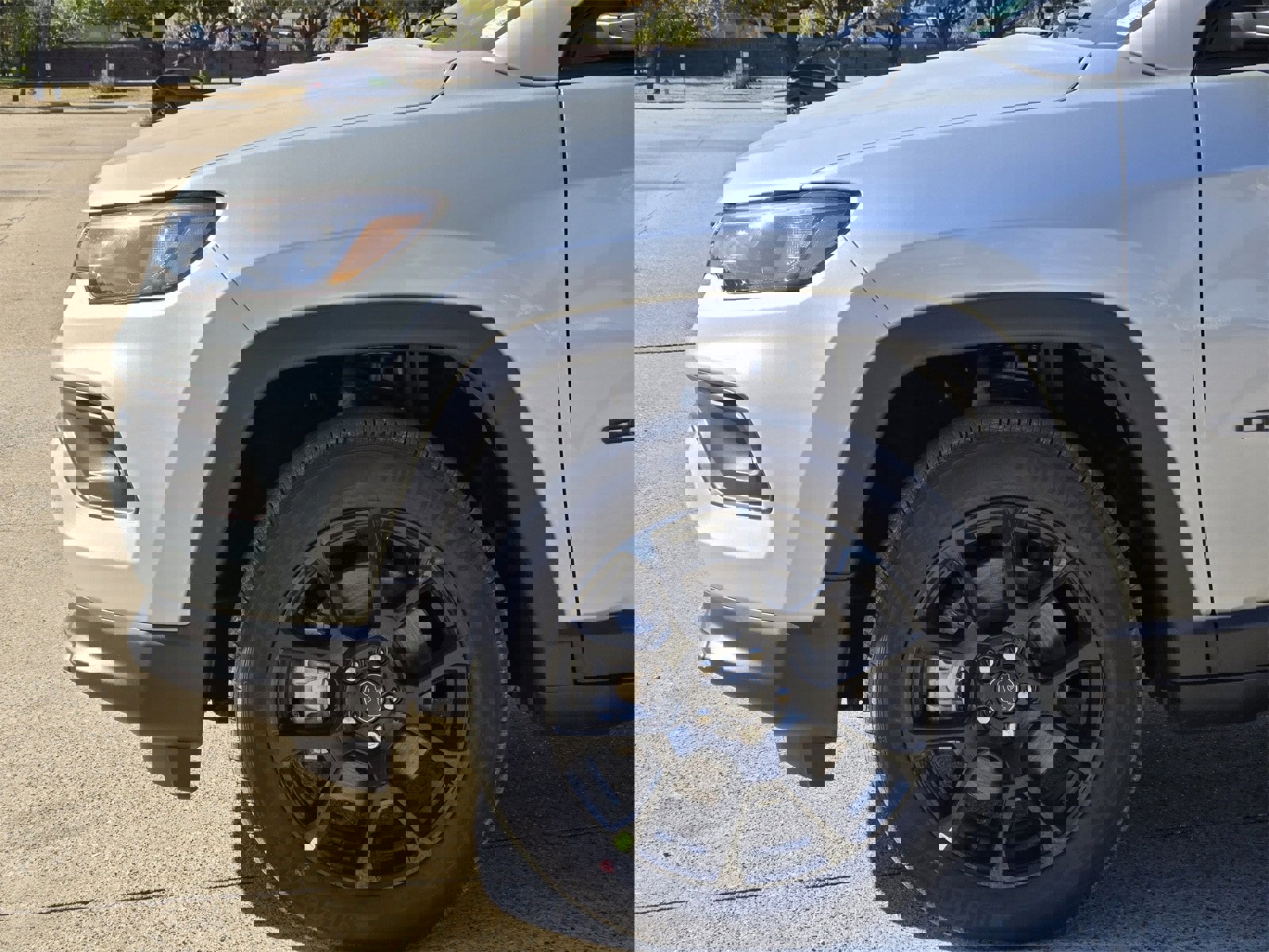 New 2026 Jeep Compass Latitude image 9