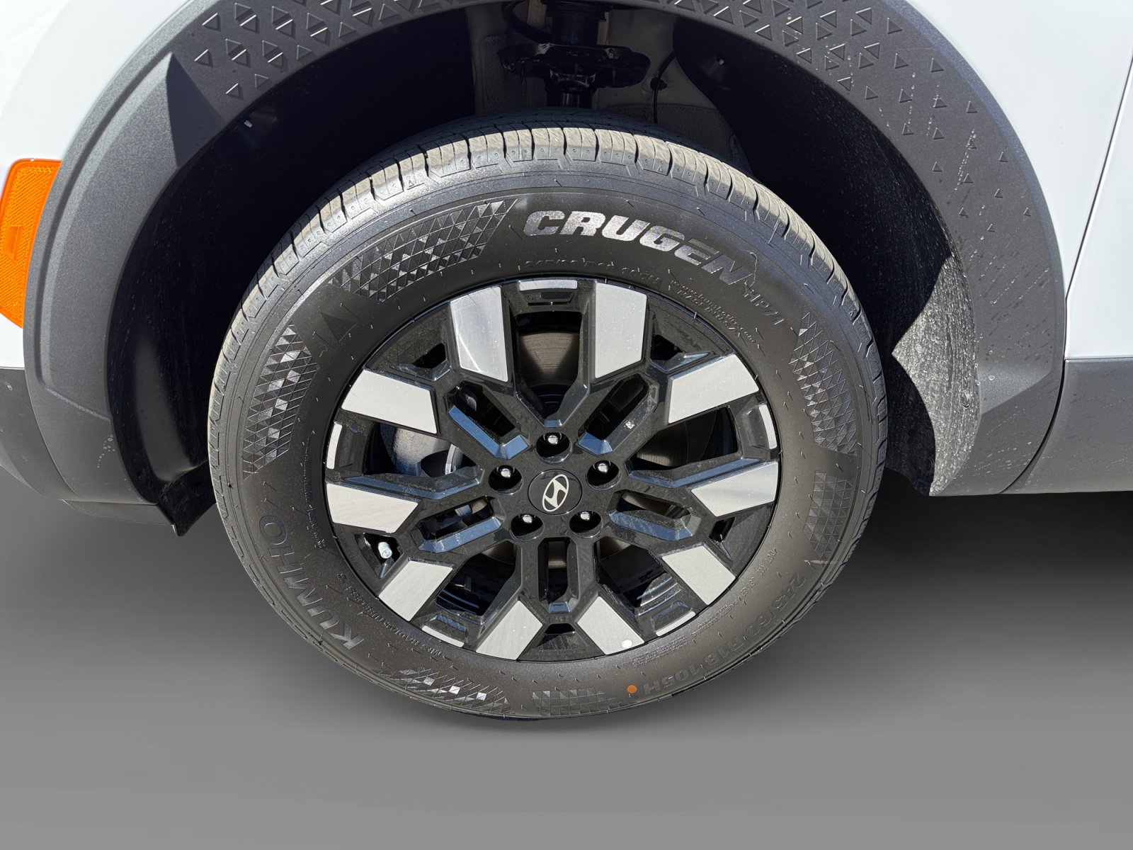 Certified 2026 Hyundai Santa Cruz SE image 9