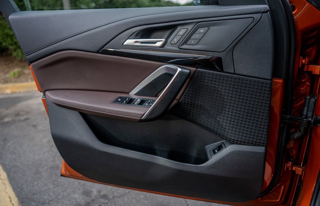 Used 2025 BMW X2 xDrive28i image 17