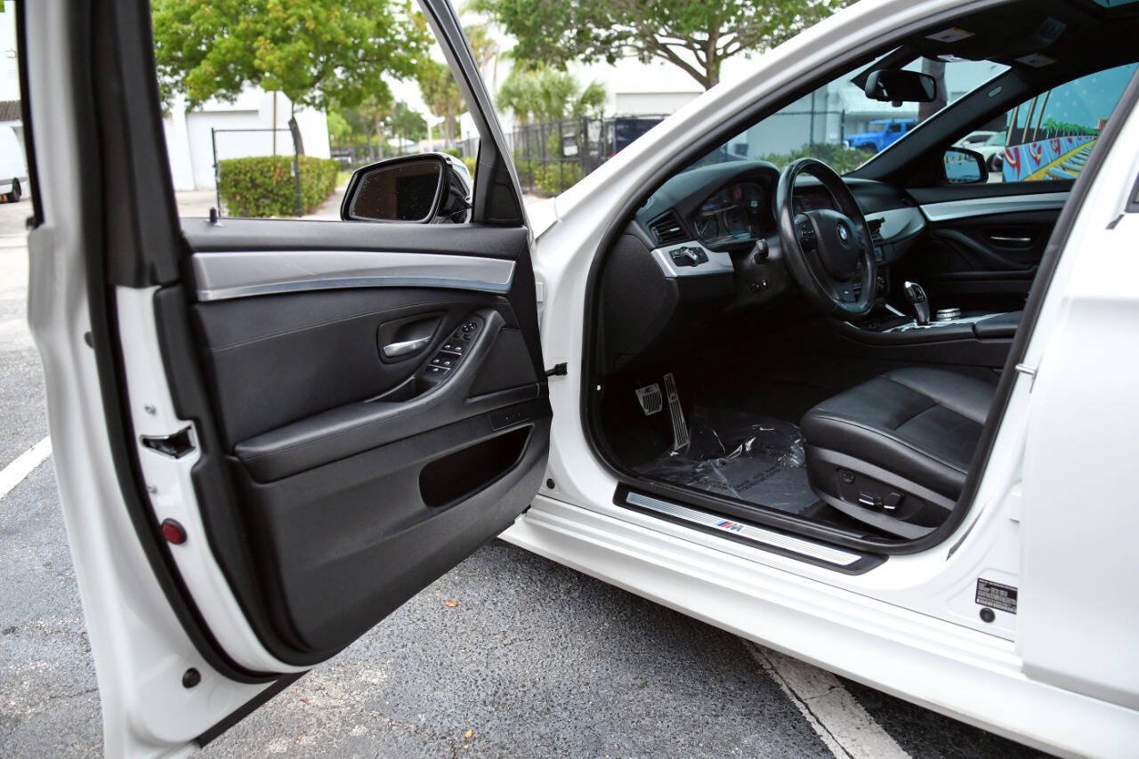 Used 2013 BMW 535i xDrive Sedan AWD/4WD image 16