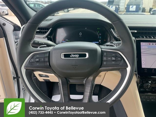 Used 2022 Jeep Grand Cherokee Limited 4xe image 22