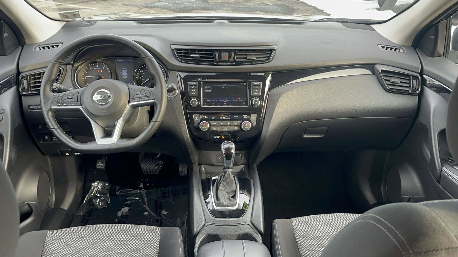 Used 2022 Nissan Rogue Sport SV image 12