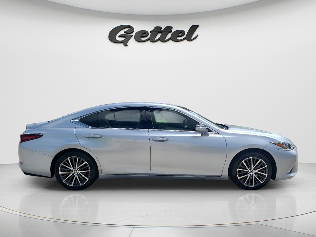 Used 2023 Lexus ES 350 w/ Premium Package image 3
