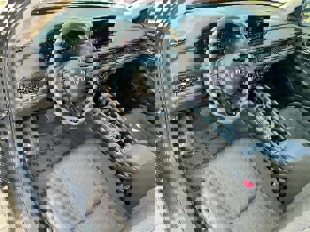 Certified 2023 Honda Accord EX image 15