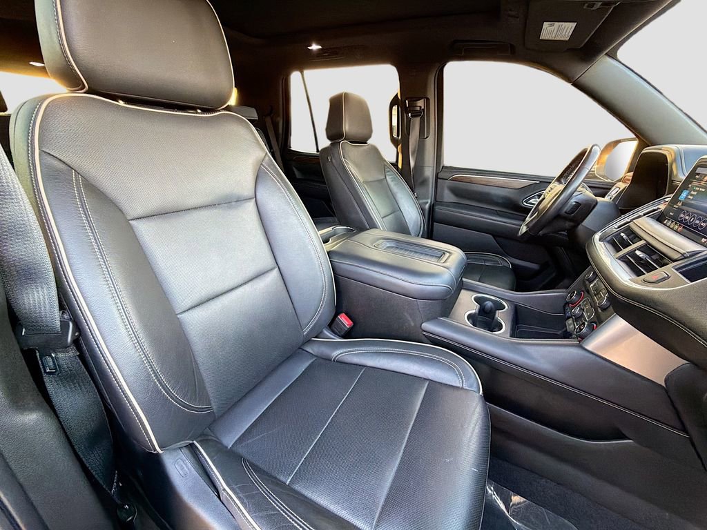 Used 2021 Chevrolet Tahoe Premier w/ Premium Package image 15