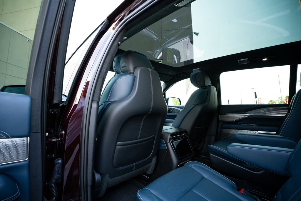Used 2025 Cadillac Escalade IQ Luxury 2 w/ LPO, Premium Carpet Package AWD/4WD image 46
