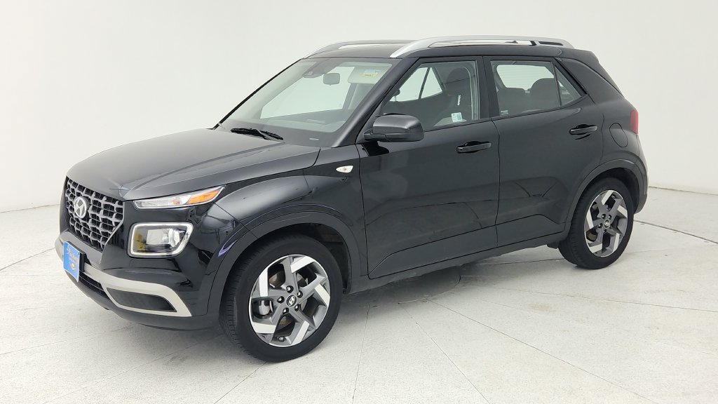 Used 2025 Hyundai Venue SEL FWD image 3