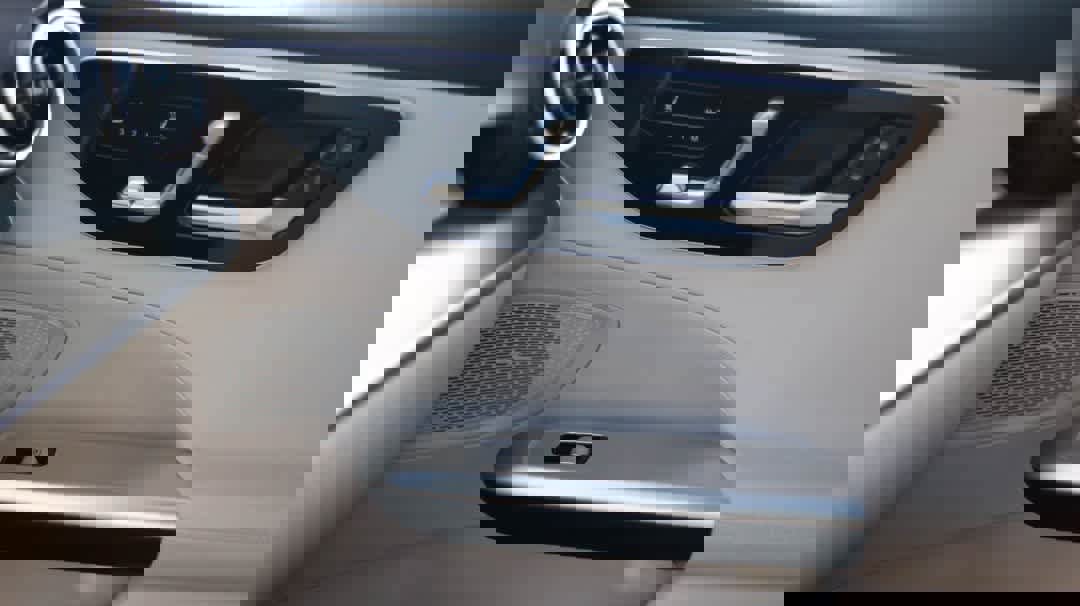 Certified 2025 Mercedes-Benz C 300 4MATIC Sedan image 30