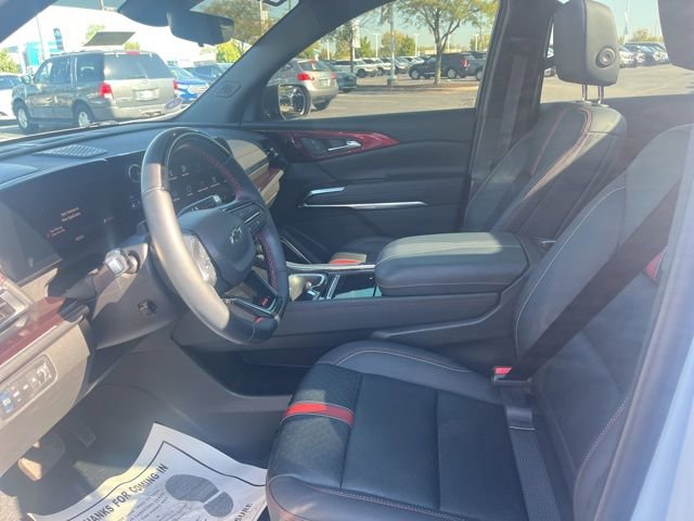 Used 2024 Chevrolet Traverse RS image 22