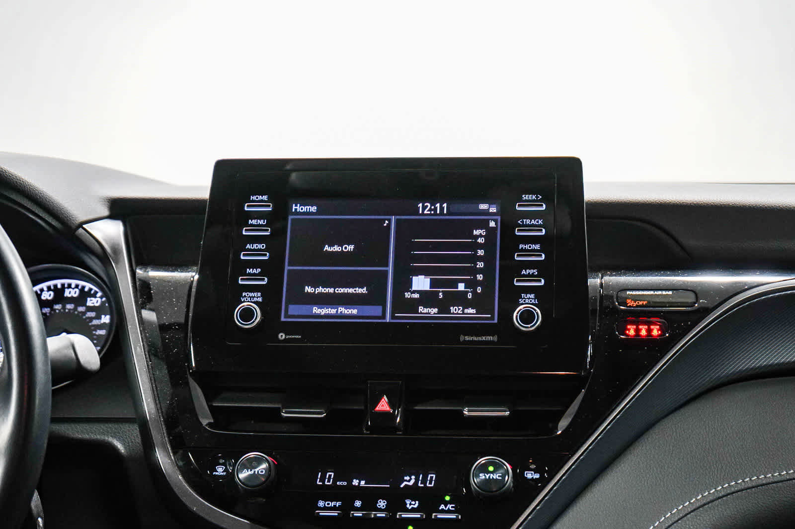 Used 2023 Toyota Camry SE w/ Protection Package (Q2) (TMS) FWD image 16