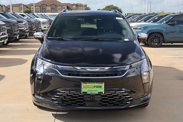 New 2027 Chrysler Pacifica Pinnacle w/ Theater Group FWD video 2