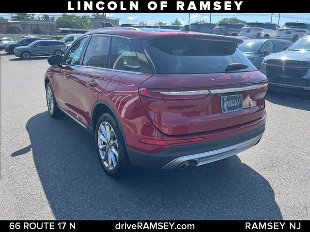 Used 2022 Lincoln Corsair AWD w/ Premium Package image 3