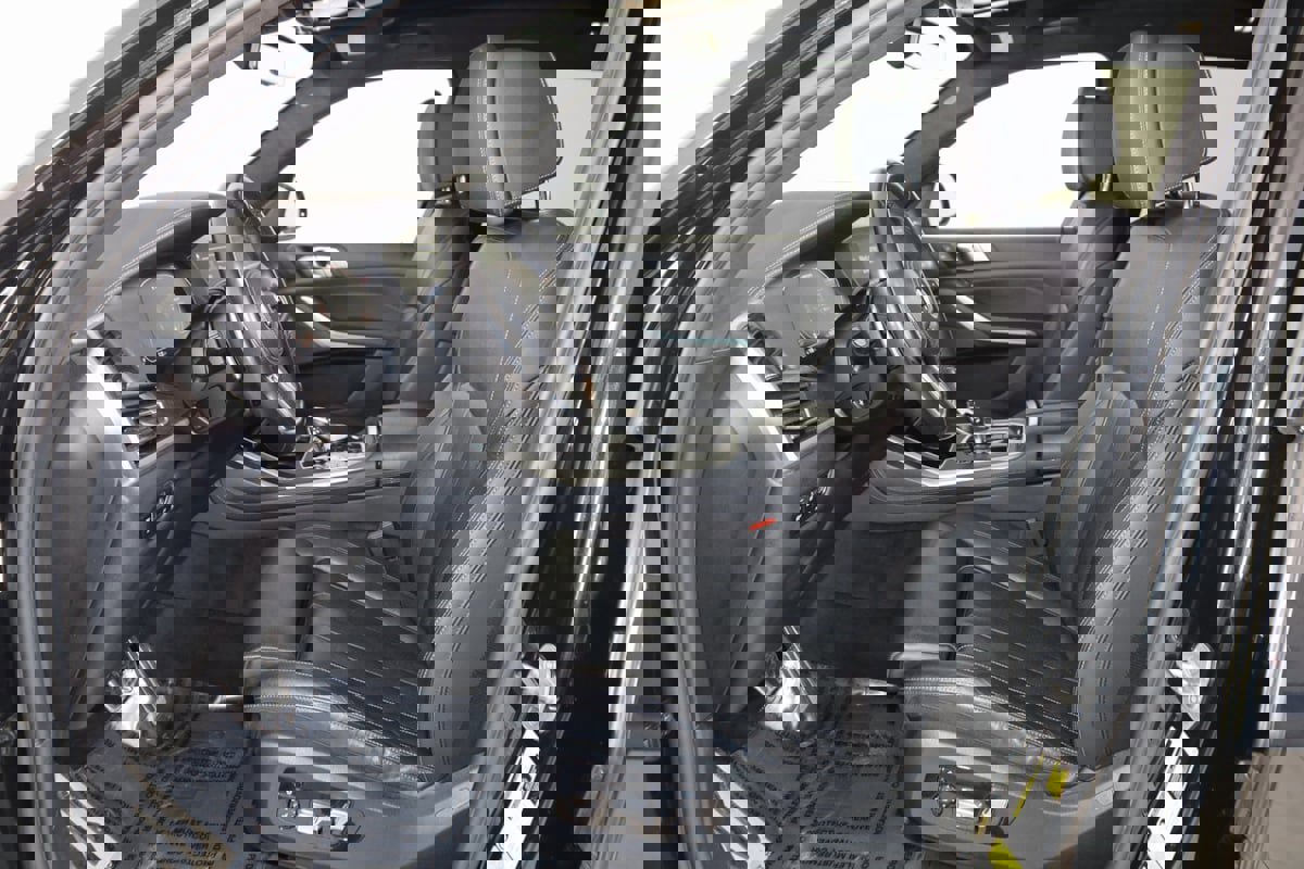 Used 2022 BMW X7 M50i w/ Executive Package image 13