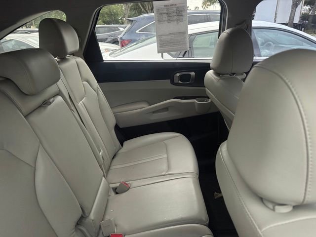 Certified 2021 Kia Sorento S w/ Panoramic Sunroof Package FWD image 6