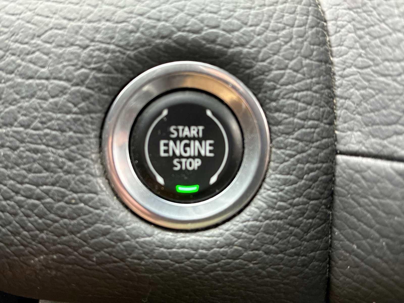 Certified 2022 GMC Yukon Denali image 17