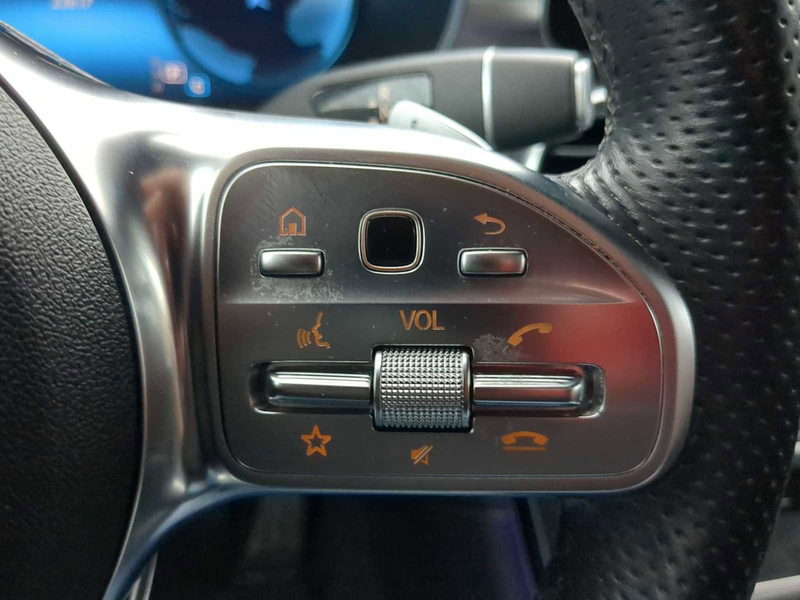 Used 2022 Mercedes-Benz GLC 300 4MATIC image 17