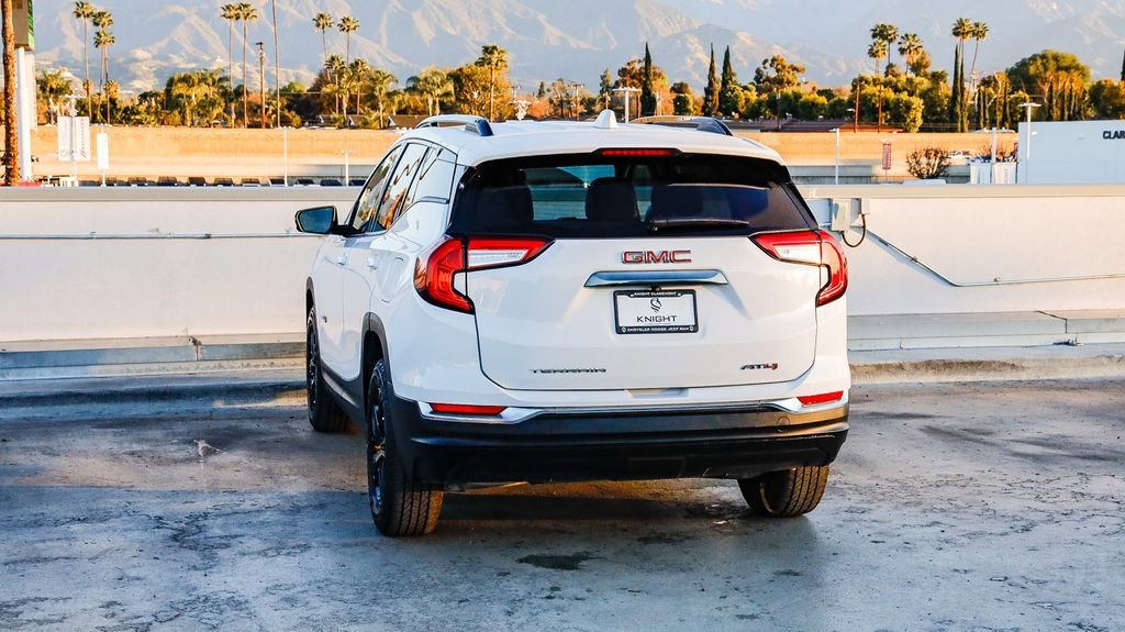 Used 2023 GMC Terrain AT4 image 7